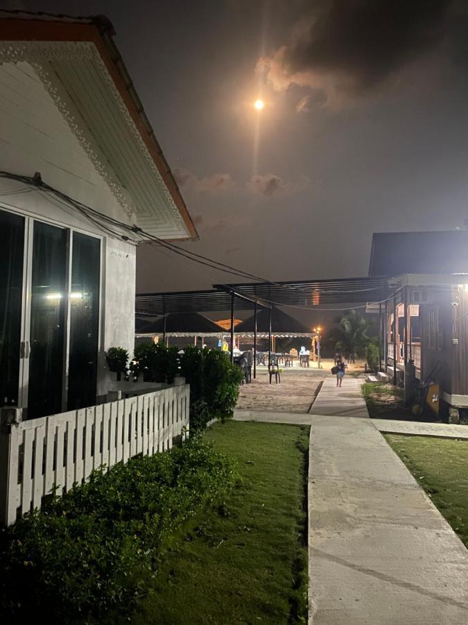 Empire Hotels & Resorts Kampong Pasir Hantu Ngoại thất bức ảnh